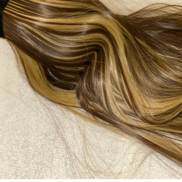 NEW. Lot of  Hair Extensions - 13 total. - Picture 8 of 9